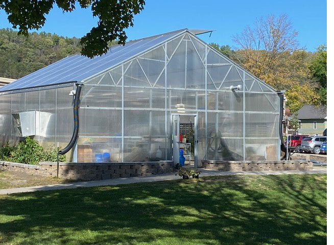 decorah greenhouse