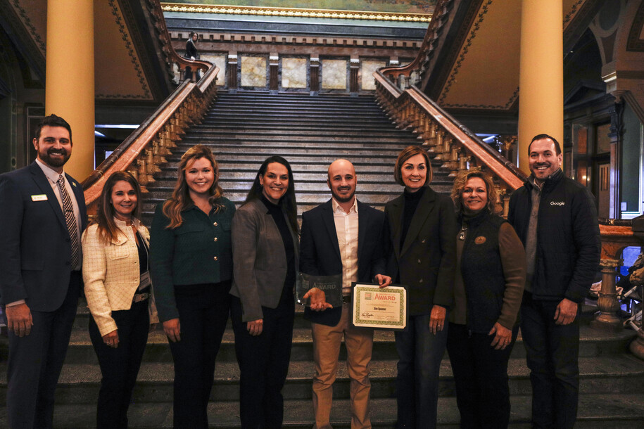 2025 Iowa STEM Teacher Award recipient - Alex Spooner